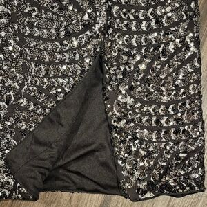 WALTER BAKER Josette Sequin Skirt, Gypsy Pattern, Size 6